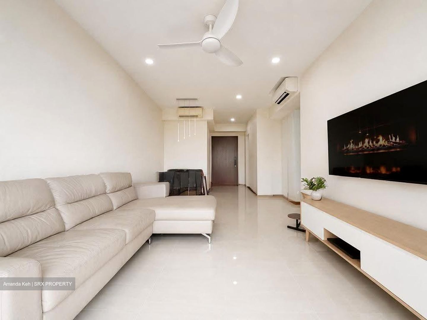1 Canberra (D27), Condominium #610374441